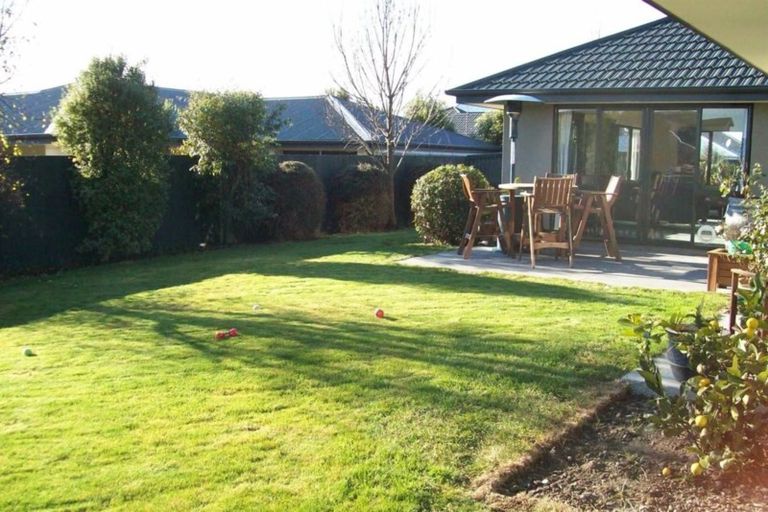 Photo of property in 15 Harrys Way, Redwood, Christchurch, 8051