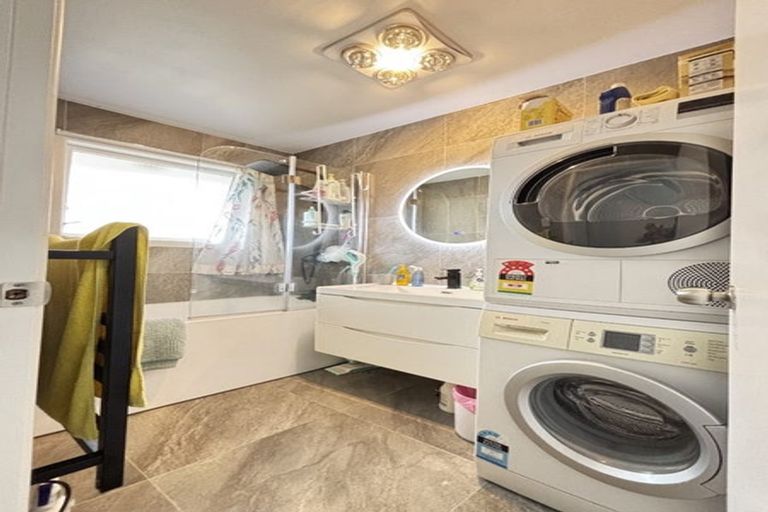 Photo of property in 3/35 Brixton Road, Mount Eden, Auckland, 1024