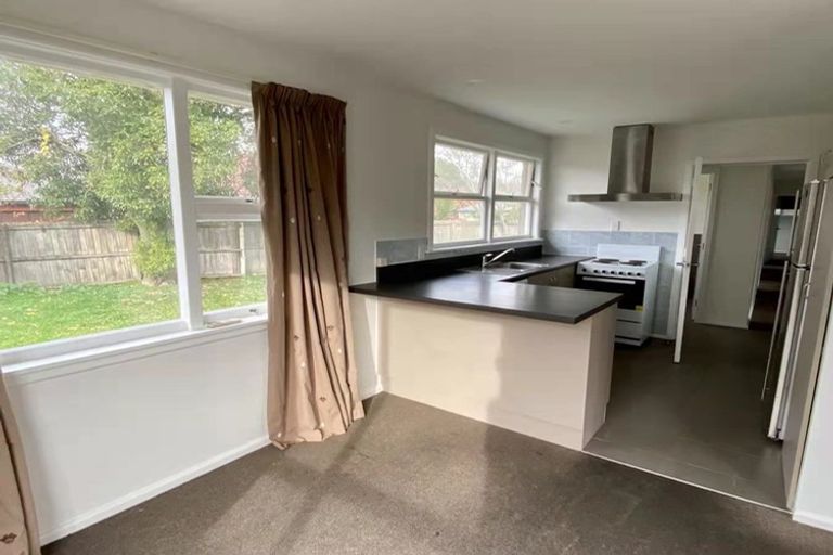 Photo of property in 66 Staveley Street, Avonhead, Christchurch, 8042