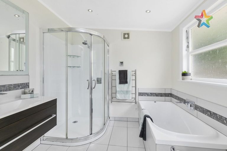 Photo of property in 10 High Street, Petone, Lower Hutt, 5012