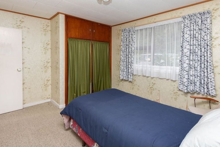 Photo of property in 80 Main Road, Harihari, 7884