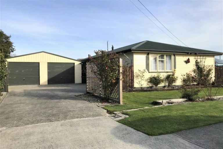 Photo of property in 22 High Street, Balclutha, 9230