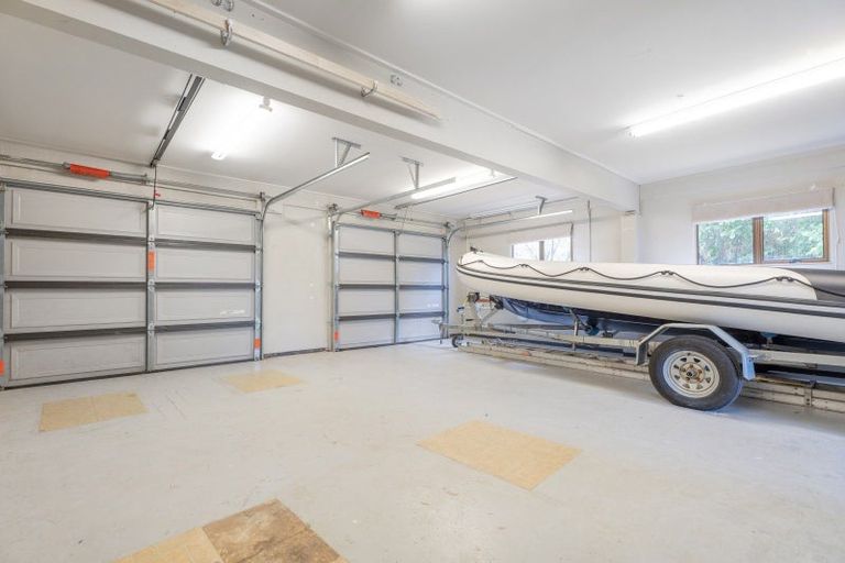 Photo of property in 2 Hamilton Crescent, Whitianga, 3510