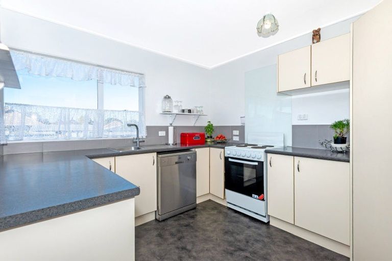 Photo of property in 25 Queens Road, Elgin, Gisborne, 4010