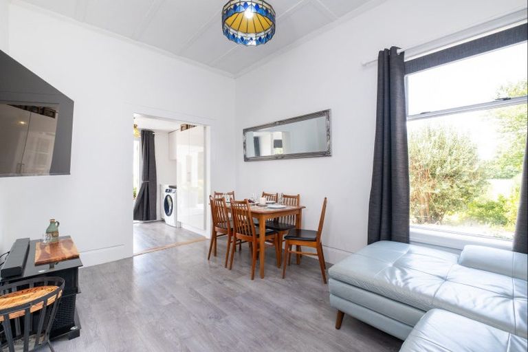 Photo of property in 104 Ferry Road, Clive, 4102