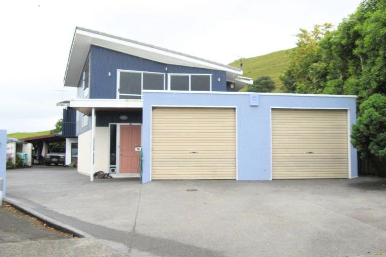 Photo of property in 47 Ridgemount Rise, Mangere Bridge, Auckland, 2022