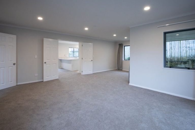Photo of property in 12 Glastry Close, East Tamaki Heights, Auckland, 2016