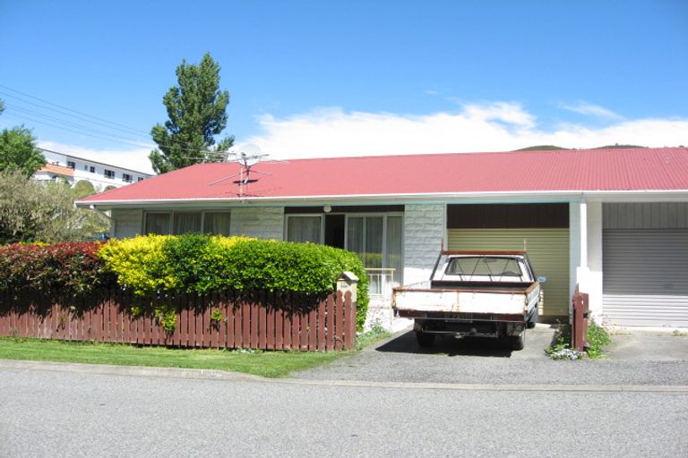 Photo of property in 30 Buller Street, Picton, 7220