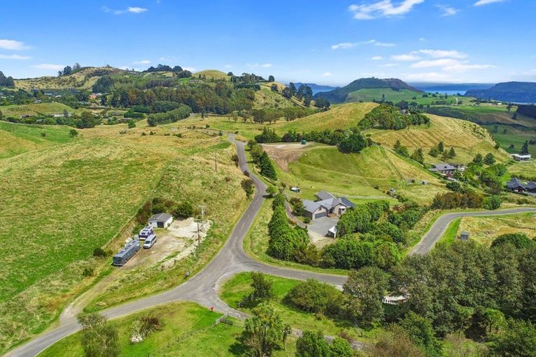 Photo of property in 89 Hill View Drive, Acacia Bay, Taupo, 3385