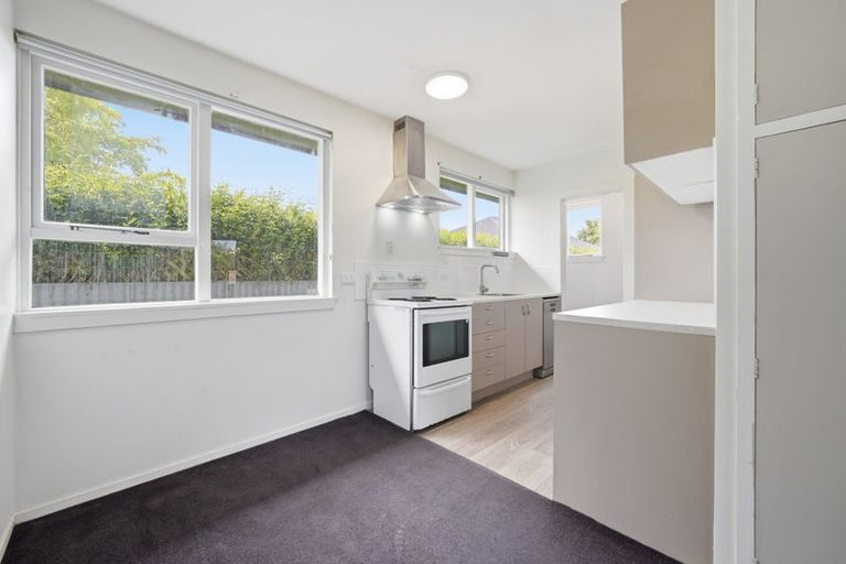 Photo of property in 3/102 Edward Avenue, Edgeware, Christchurch, 8013