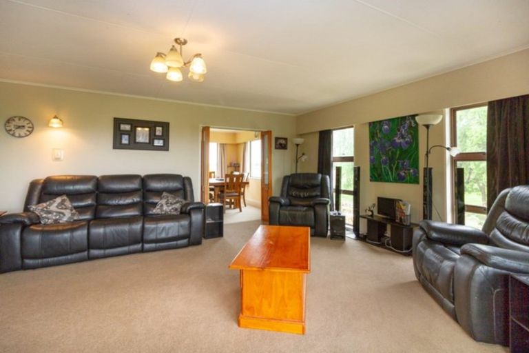 Photo of property in 75 Riverbank Road, Tiakitahuna, Palmerston North, 4477