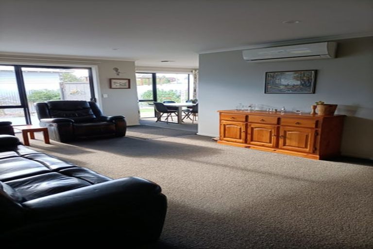Photo of property in 16 Johnstone Street, Tinwald, Ashburton, 7700