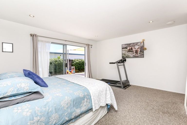 Photo of property in 130a Wairau Road, Oakura, 4314