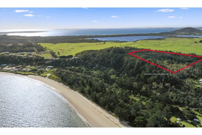 Photo of property in 615 Rangiputa Road, Karikari Peninsula, 0483