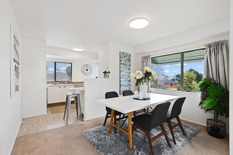 Photo of property in 1/12 Sunnyfield Crescent, Glenfield, Auckland, 0629