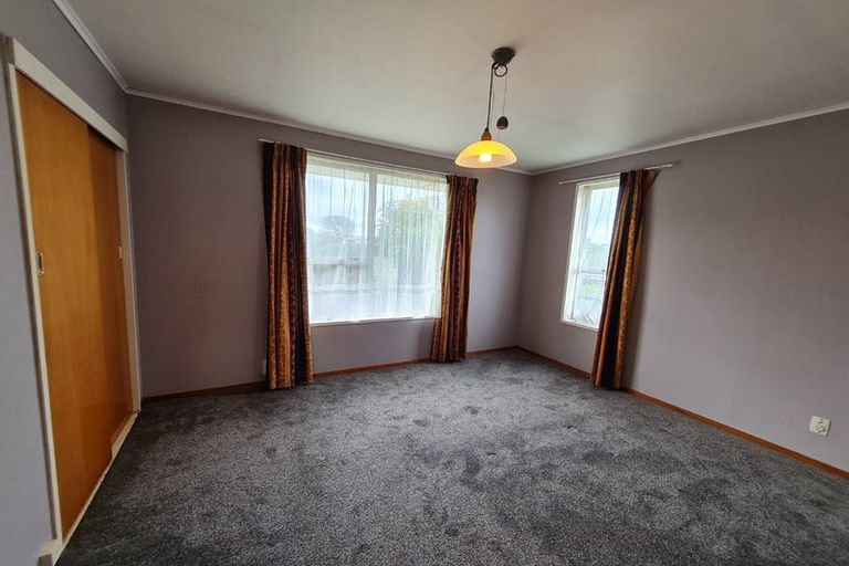 Photo of property in 18 Medina Crescent, Parklands, Christchurch, 8083