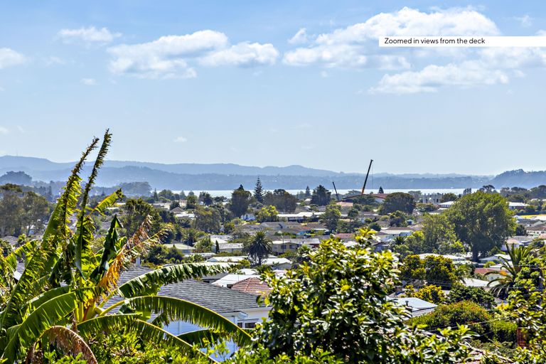 Photo of property in 2/580 Massey Road, Mangere, Auckland, 2022