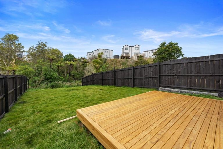 Photo of property in 49b Crestview Rise, Papakura, 2110