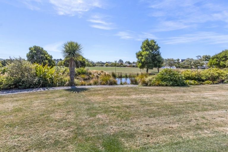 Photo of property in 40 Karnak Crescent, Russley, Christchurch, 8042