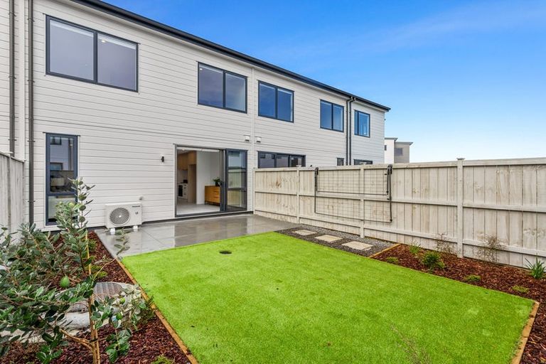 Photo of property in 105 Nganui Avenue, Takanini, Auckland, 2112