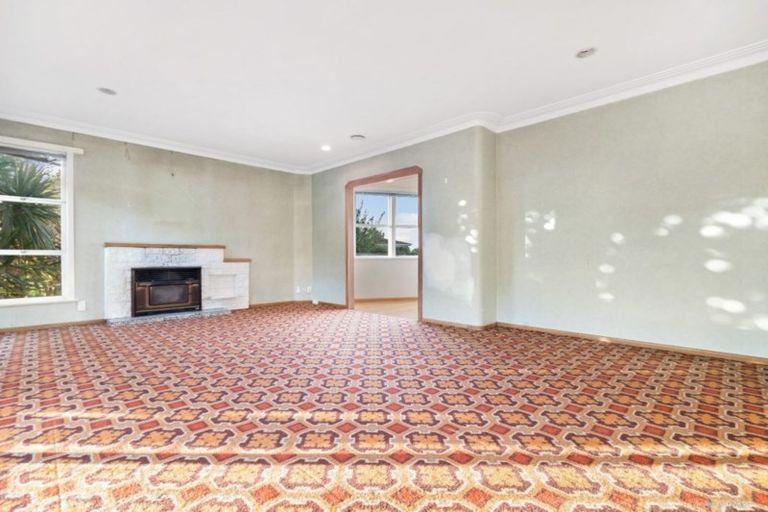 Photo of property in 330 Great South Road, Opaheke, Papakura, 2113