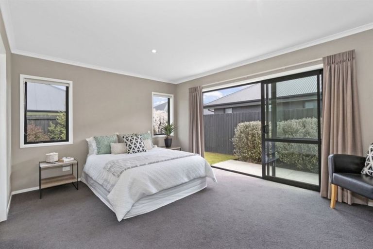 Photo of property in 19 Hineaari Street, Marshland, Christchurch, 8083