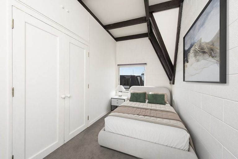 Photo of property in 25/10 Pitarua Street, Thorndon, Wellington, 6011