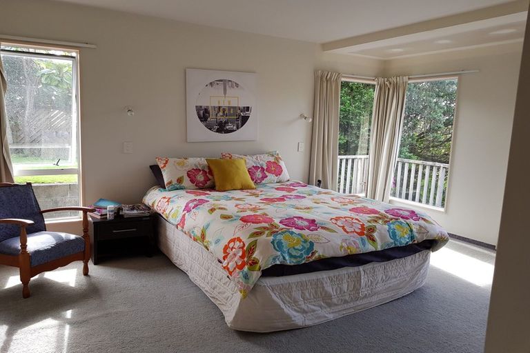 Photo of property in 7 Wairau Road, Oakura, 4314