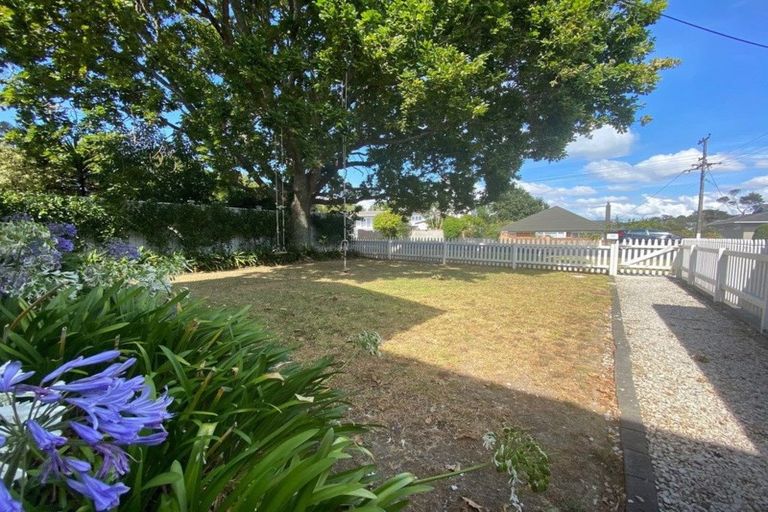 Photo of property in 43 Roseberry Avenue, Birkenhead, Auckland, 0626