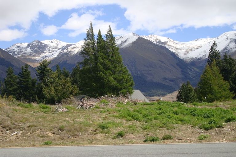 Photo of property in 98 Ohau Drive, Lake Ohau, Twizel, 9412