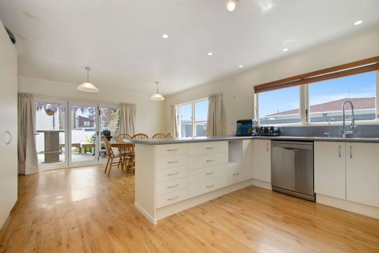 Photo of property in 55 Beach Road, Pahurehure, Papakura, 2113