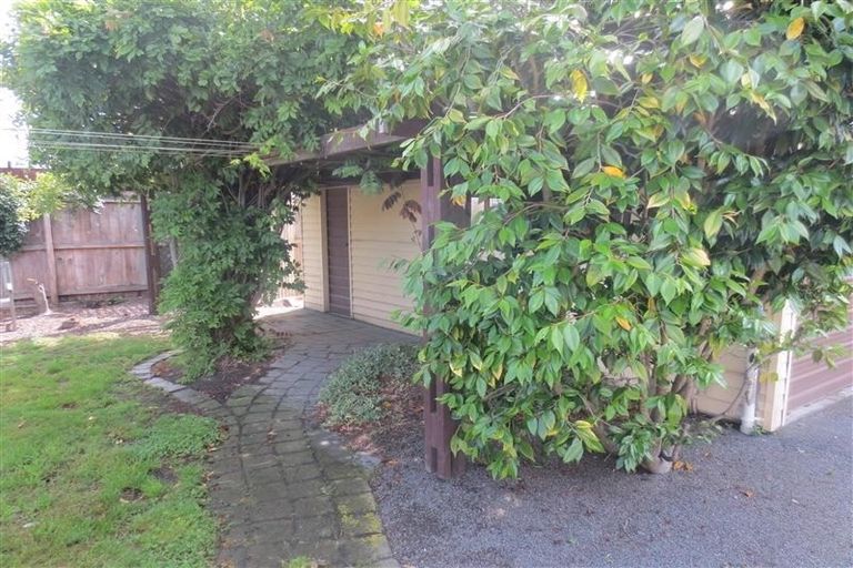 Photo of property in 5 Cowes Street, Avondale, Christchurch, 8061