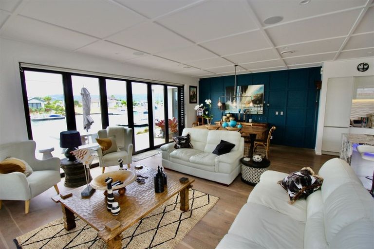 Photo of property in 15 Leeward Drive, Whitianga, 3510