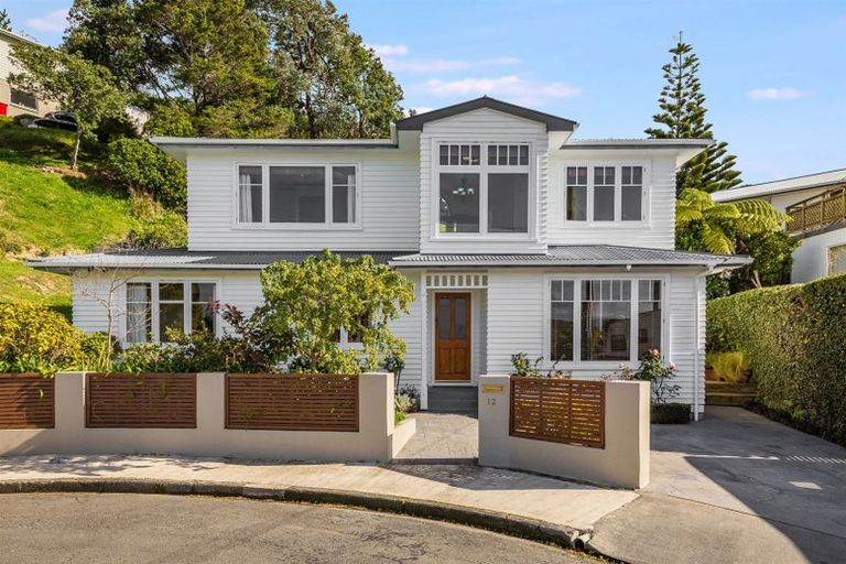 Photo of property in 12 Makora Grove, Paremata, Porirua, 5024