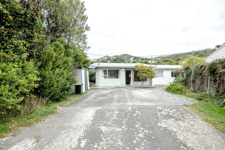 Photo of property in 100a Broderick Road, Johnsonville, Wellington, 6037