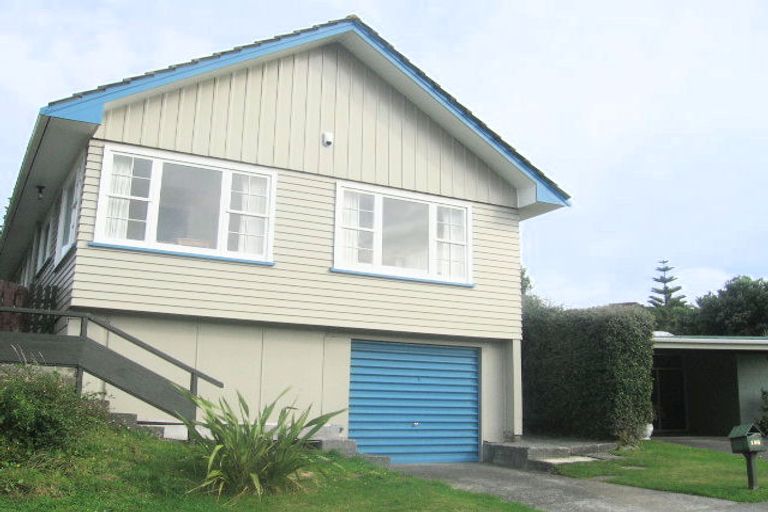 Photo of property in 199 Dowse Drive, Maungaraki, Lower Hutt, 5010