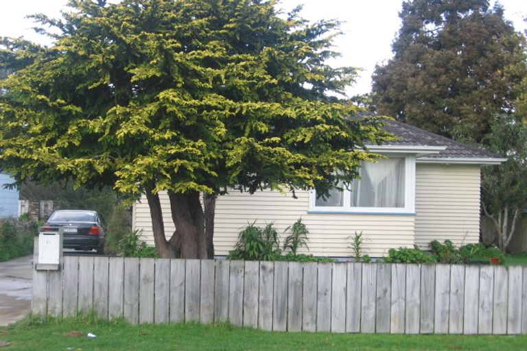 Photo of property in 6 Calvert Street, Papakura, 2110
