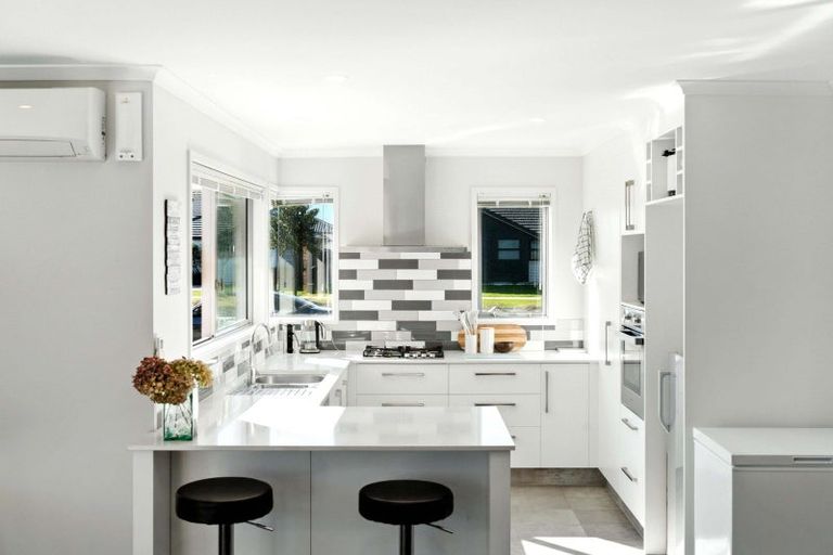 Photo of property in 196 The Boulevard, Papamoa Beach, Papamoa, 3118