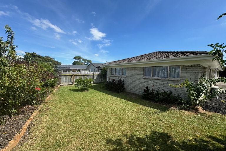 Photo of property in 1/13 Royal Arch Place, Rosehill, Papakura, 2113