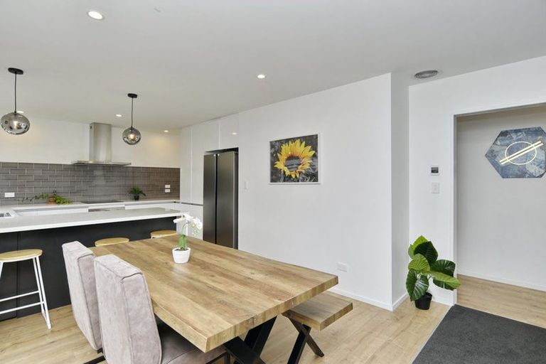 Photo of property in 28 Tara Crescent, Woodend, 7610