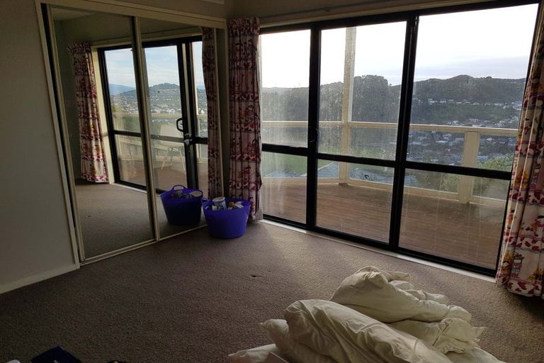 Photo of property in 19 Landsdowne Terrace, Karori, Wellington, 6012