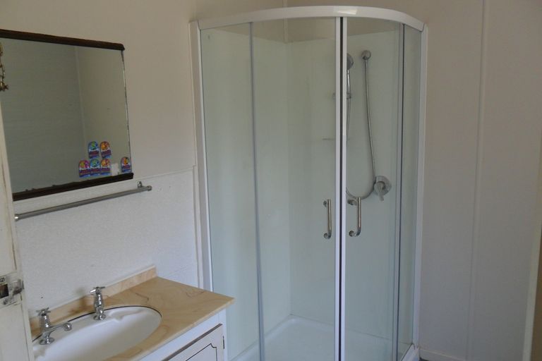 Photo of property in 63 King Street, Hikurangi, 0114