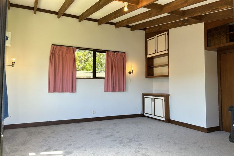 Photo of property in 165 Mitchell Street, Brooklyn, Wellington, 6021