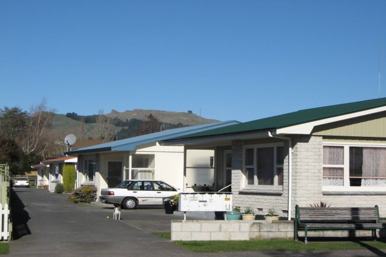 Photo of property in 4/39 Middle Road, Havelock North, 4130