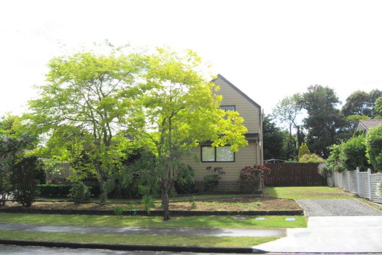 Photo of property in 2 Takanini Road, Takanini, 2112