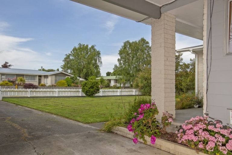 Photo of property in 6 Hornsby Street, Carterton, 5713