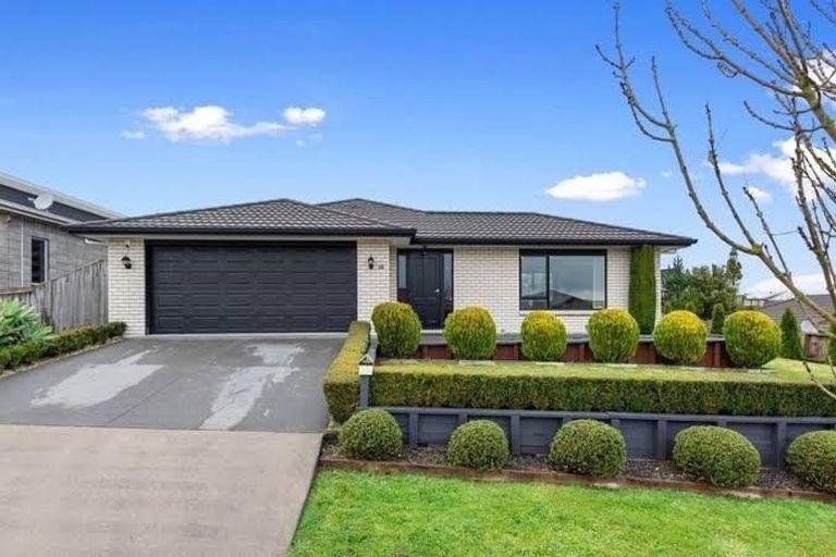 Photo of property in 10 Raddington Way, Huntington, Hamilton, 3210