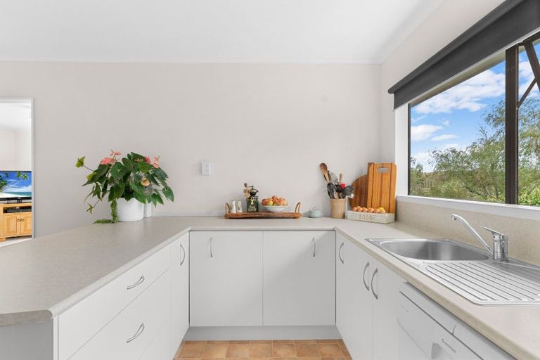 Photo of property in 21 Valley View Road, Otaika, Whangarei, 0170