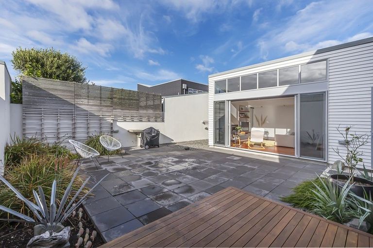 Photo of property in 6 Boardwalk Lane, Seatoun, Wellington, 6022