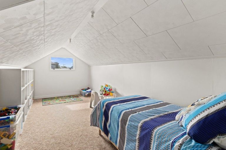 Photo of property in 110 Avondale Road, Taradale, Napier, 4112